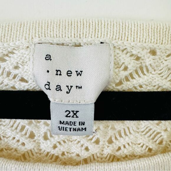 A New Day Cream Crochet Set Size 2X - Picture 5 of 9